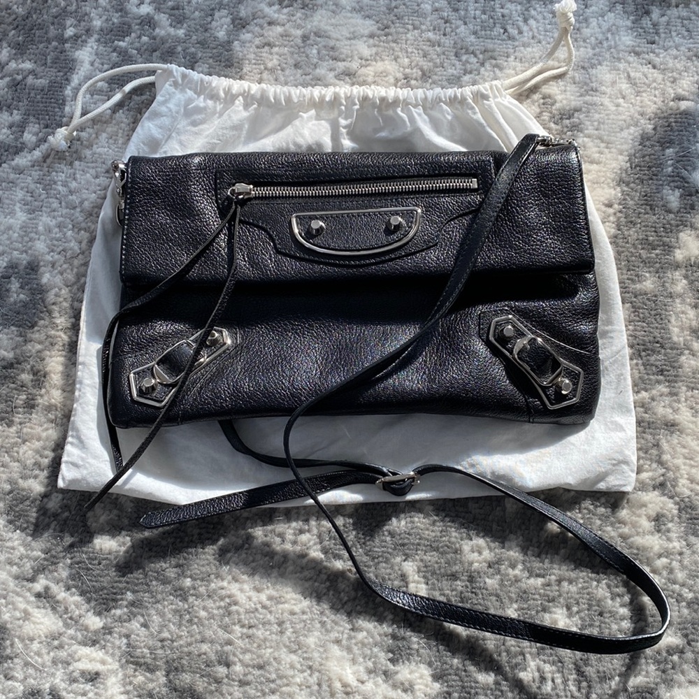 Balenciaga clutch like new